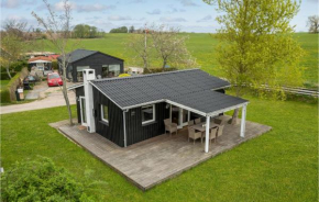 Awesome Home In Rønde With Wifi
